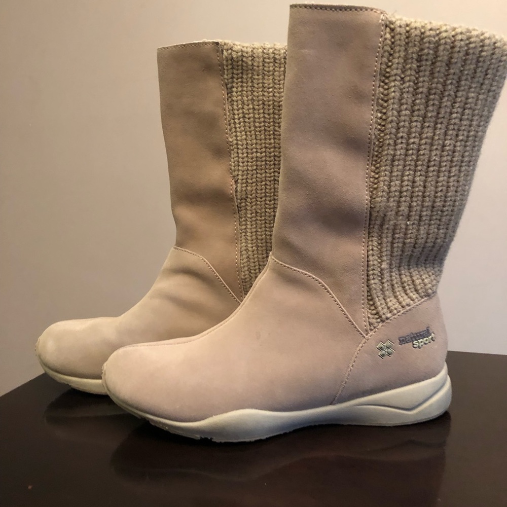 Natural Sports boots . Size 7